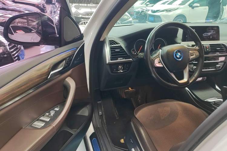 Used BMW X3 2019 xDrive28i Luxury Package Driver Seat