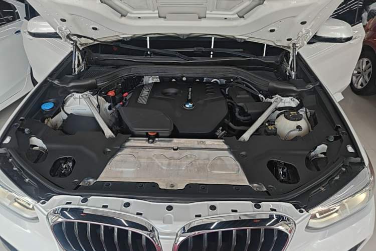 Used BMW X3 2019 xDrive25i M Sport Package Engine Bay