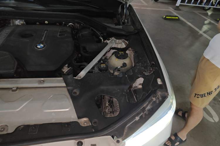 Used BMW X3 2019 xDrive25i Luxury Package Engine Bay Left
