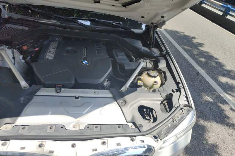 Used BMW X3 2019 xDrive28i Luxury Package Engine Bay Left