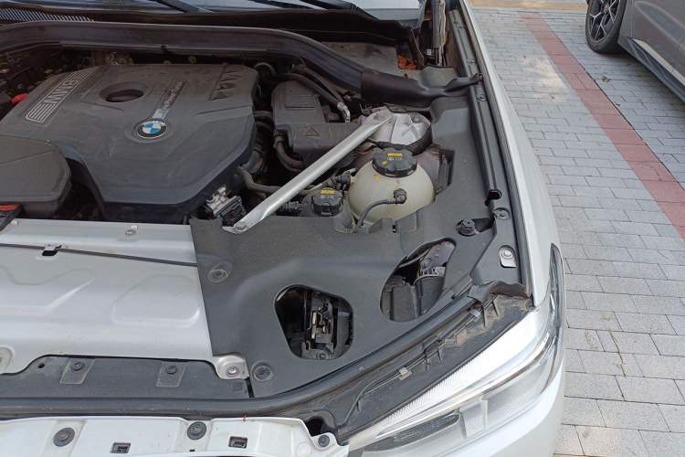 Used BMW X3 2019 xDrive25i M Sport Package Engine Bay Left