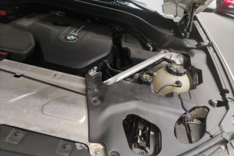 Used BMW X3 2019 xDrive28i Luxury Package Engine Bay Left