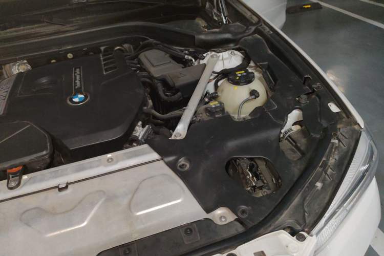 Used BMW X3 2019 xDrive28i M Sport Package Engine Bay Left