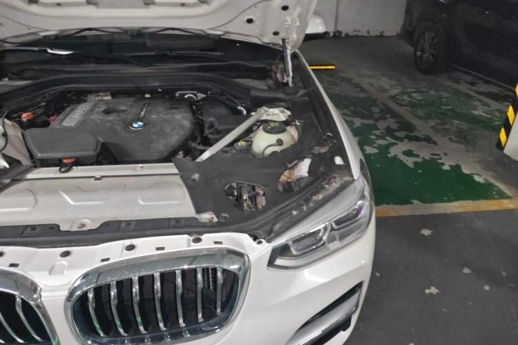 Used BMW X3 2019 xDrive28i Luxury Package Engine Bay Left
