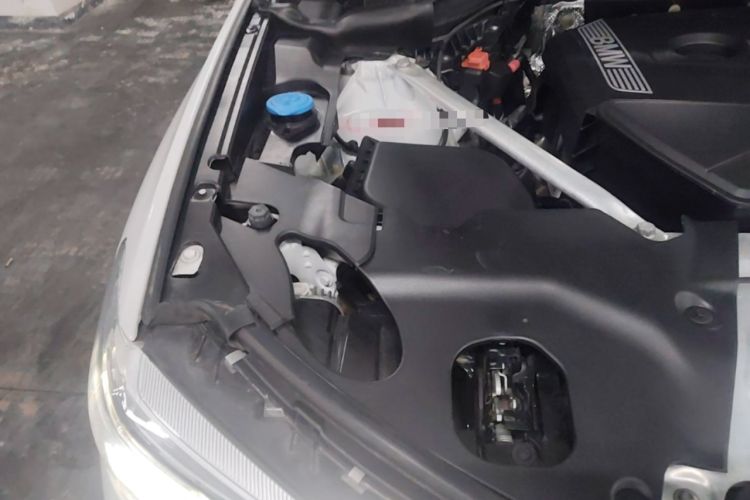 Used BMW X3 2019 xDrive25i Luxury Package Engine Bay Right