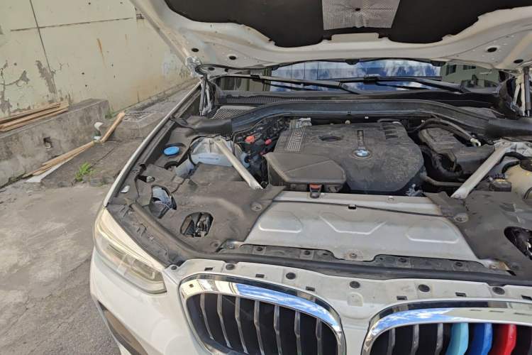 Used BMW X3 2019 xDrive25i M Sport Package Engine Bay Right