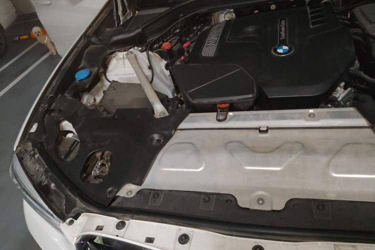 Used BMW X3 2019 xDrive28i M Sport Package Engine Bay Right