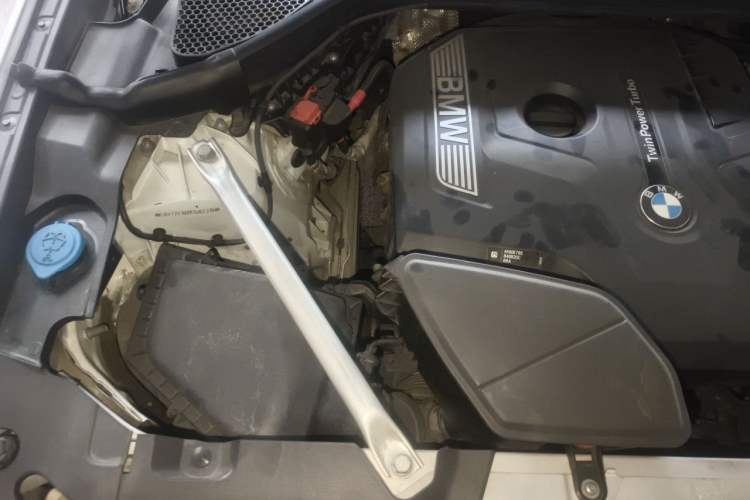 Used BMW X3 2019 xDrive25i M Sport Package Engine Bay Right