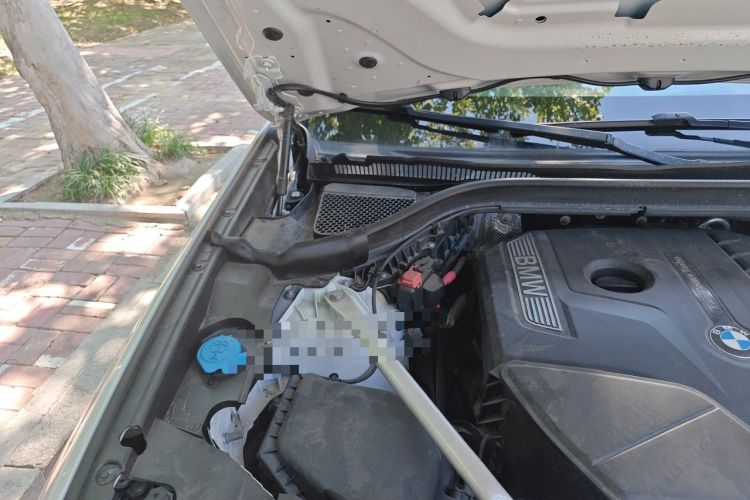 Used BMW X3 2019 xDrive28i Luxury Package Engine Bay Right