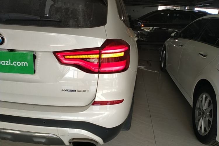 Used BMW X3 2019 xDrive28i Luxury Package Exterior 3