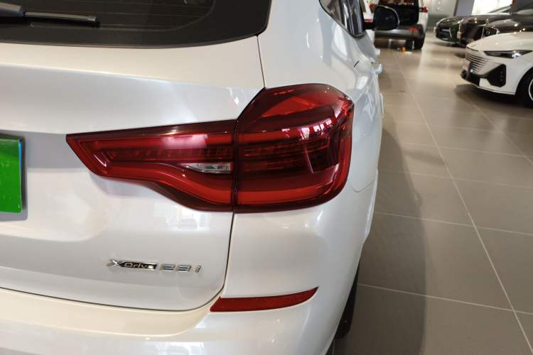 Used BMW X3 2019 xDrive28i M Sport Package Exterior 3