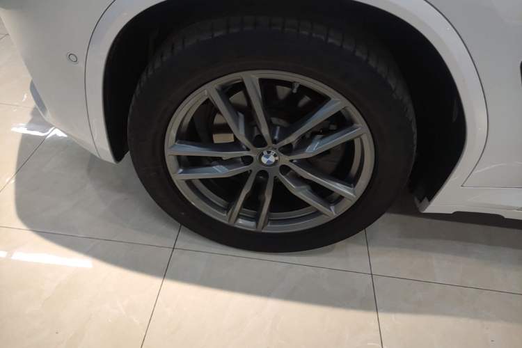 Used BMW X3 2019 xDrive25i M Sport Package Exterior 4