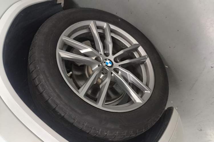 Used BMW X3 2019 xDrive28i M Sport Package Exterior 4