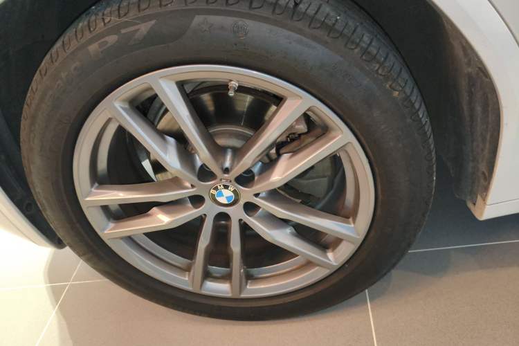 Used BMW X3 2019 xDrive28i M Sport Package Exterior 4