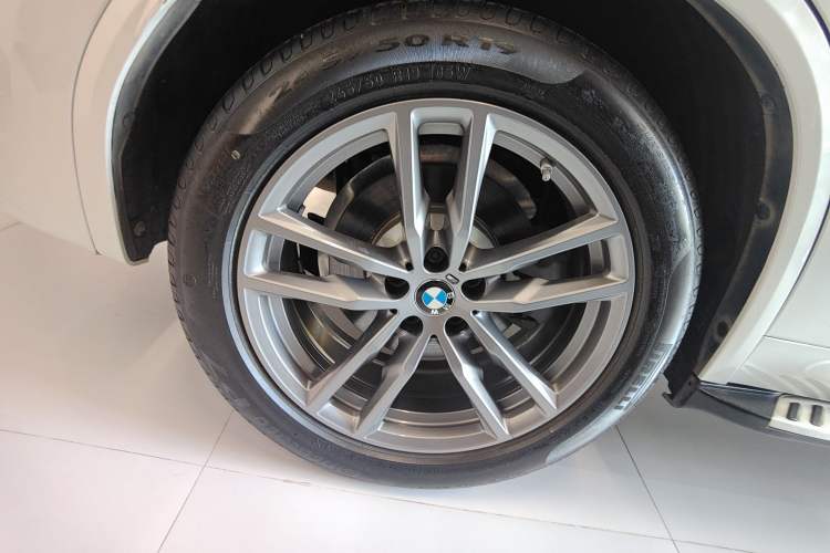 Used BMW X3 2019 xDrive28i M Sport Package Exterior 5