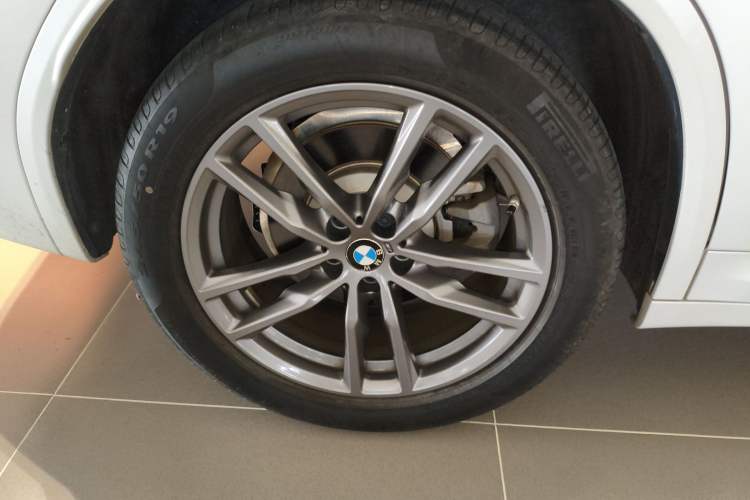 Used BMW X3 2019 xDrive28i M Sport Package Exterior 5