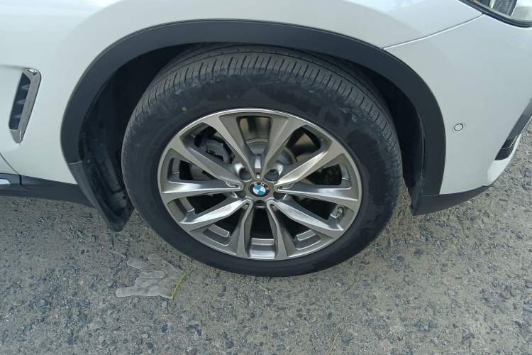 Used BMW X3 2019 xDrive25i Luxury Package Exterior 5
