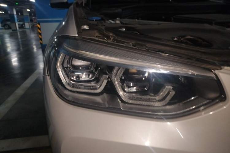 Used BMW X3 2019 xDrive28i Luxury Package Exterior 6