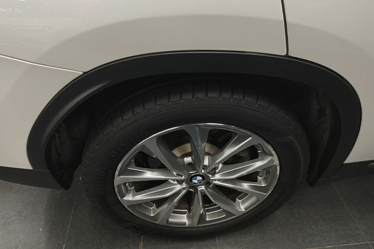 Used BMW X3 2019 xDrive25i Luxury Package Exterior 7