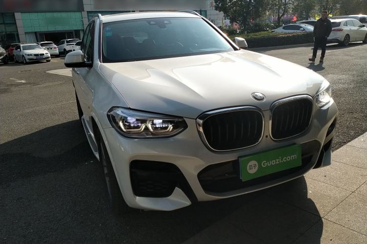 Used BMW X3 2019 xDrive30i Leading Model M Sport Package Front Right 45 Deg