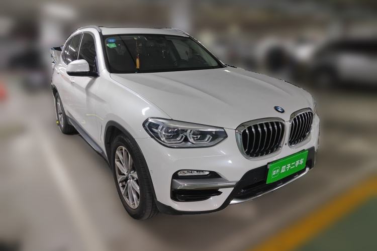 Used BMW X3 2019 xDrive25i Luxury Package Front Right 45 Deg
