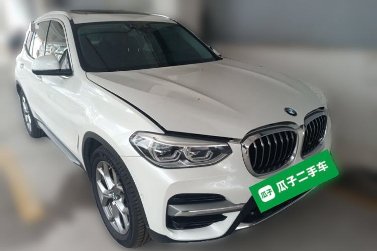 Used BMW X3 2019 xDrive28i Luxury Package Front Right 45 Deg
