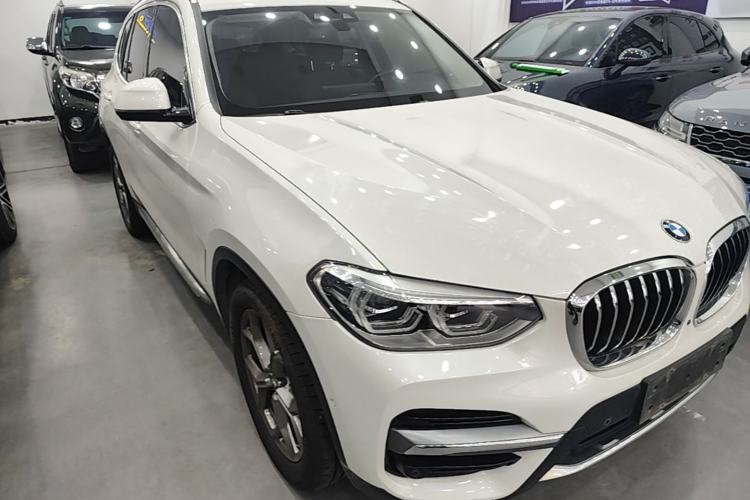 Used BMW X3 2019 xDrive28i Luxury Package Front Right 45 Deg