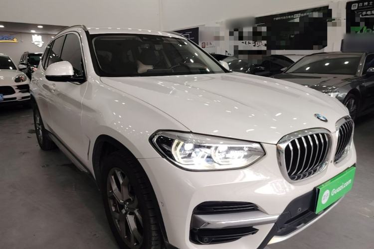 Used BMW X3 2019 xDrive28i Luxury Package Front Right 45 Deg