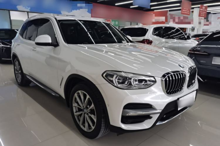 Used BMW X3 2019 xDrive25i Luxury Package Front Right 45 Deg