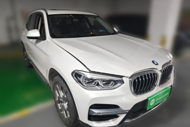 Used BMW X3 2019 xDrive28i Luxury Package Front Right 45 Deg