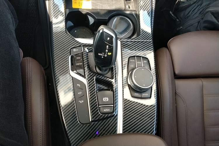 Used BMW X3 2019 xDrive30i Leading Model M Sport Package Gear Lever