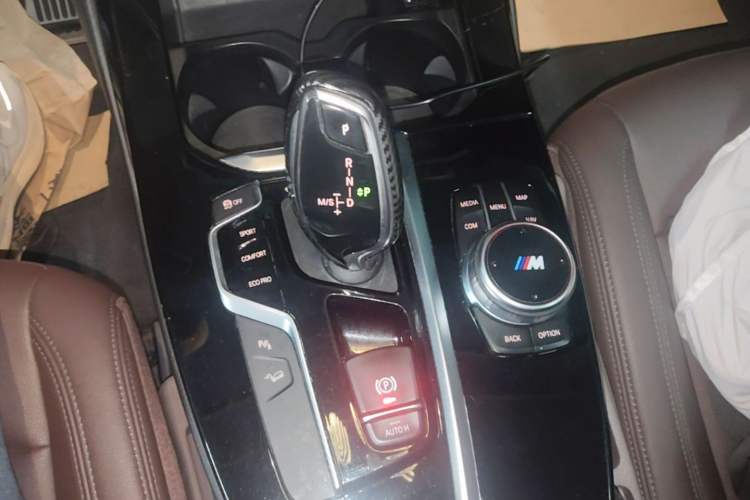 Used BMW X3 2019 xDrive25i Luxury Package Gear Lever