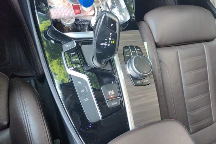 Used BMW X3 2019 xDrive28i Luxury Package Gear Lever