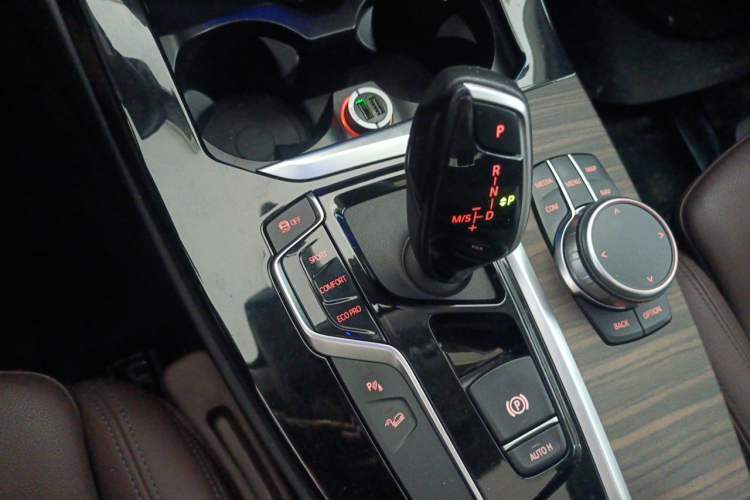 Used BMW X3 2019 xDrive28i Luxury Package Gear Lever
