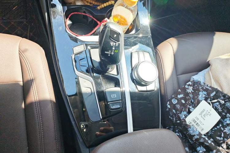 Used BMW X3 2019 xDrive25i Luxury Package Gear Lever