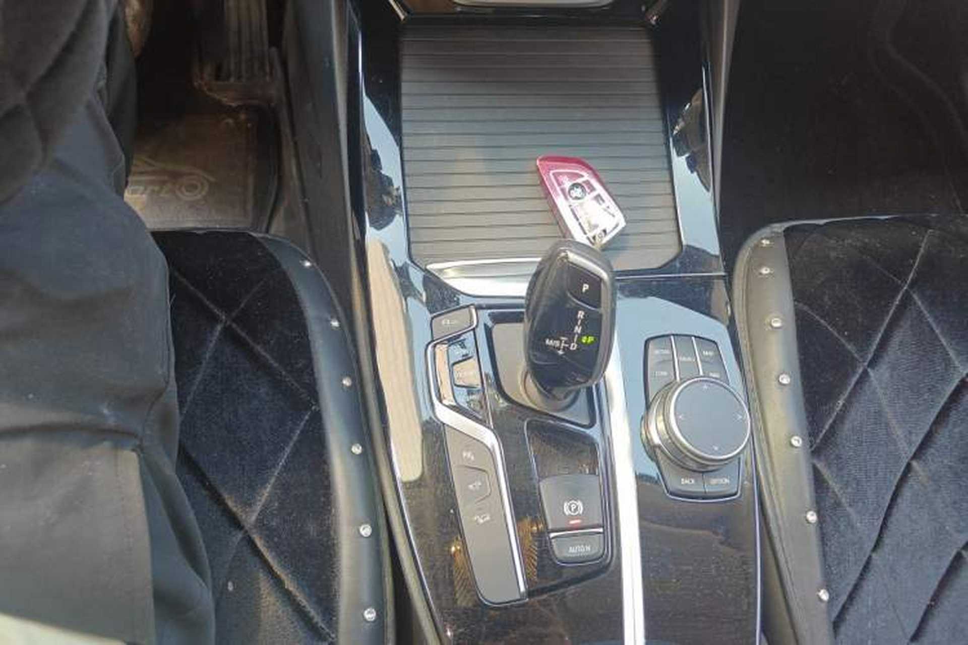 Used BMW X3 2019 xDrive25i Luxury Package Gear Lever