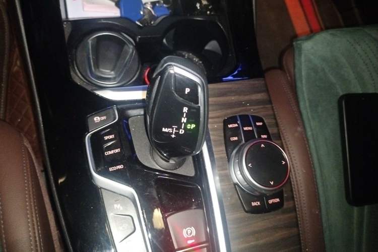 Used BMW X3 2019 xDrive28i Luxury Package Gear Lever