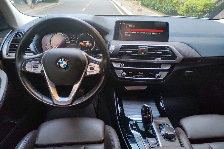 Used BMW X3 2019 xDrive28i Luxury Package Interior 3