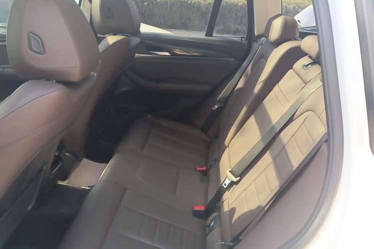 Used BMW X3 2019 xDrive30i Leading Model M Sport Package Interior 4