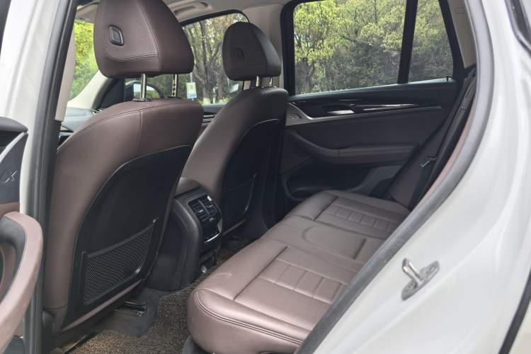 Used BMW X3 2019 xDrive25i M Sport Package Interior 5