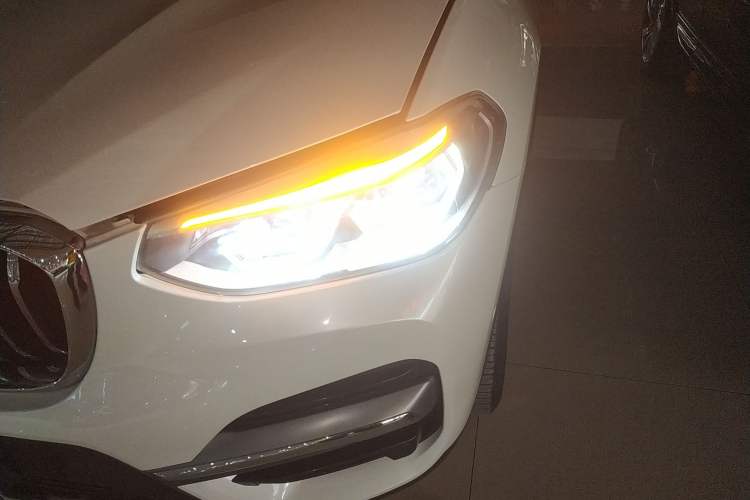 Used BMW X3 2019 xDrive25i Luxury Package Left Front Headlight
