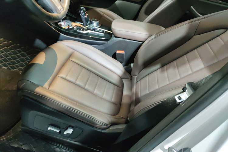Used BMW X3 2019 xDrive25i M Sport Package Left Front Seat