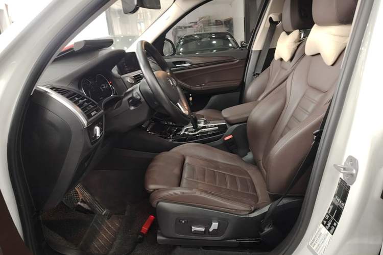Used BMW X3 2019 xDrive28i Luxury Package Left Front Seat
