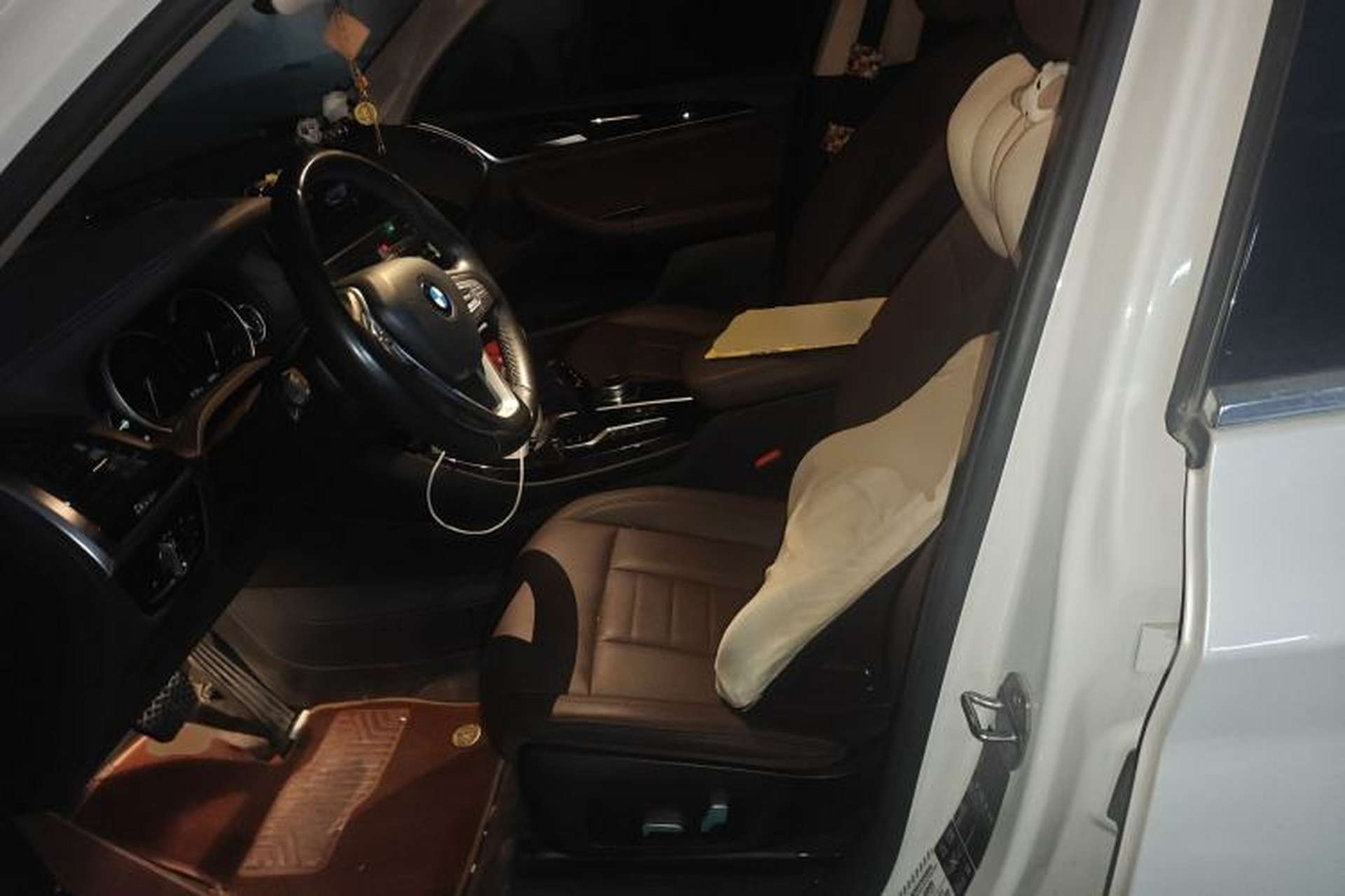 Used BMW X3 2019 xDrive25i Luxury Package Left Front Seat
