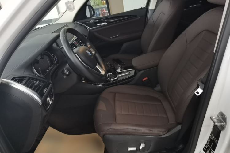Used BMW X3 2019 xDrive25i Luxury Package Left Front Seat
