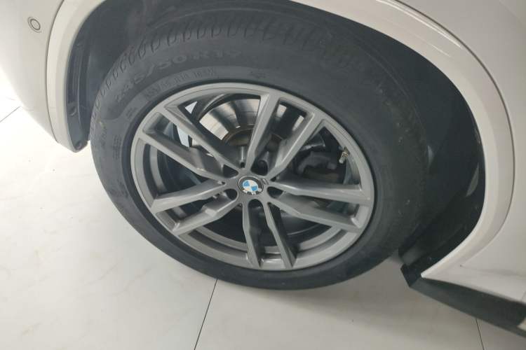 Used BMW X3 2019 xDrive28i M Sport Package Left Front Wheel Hub