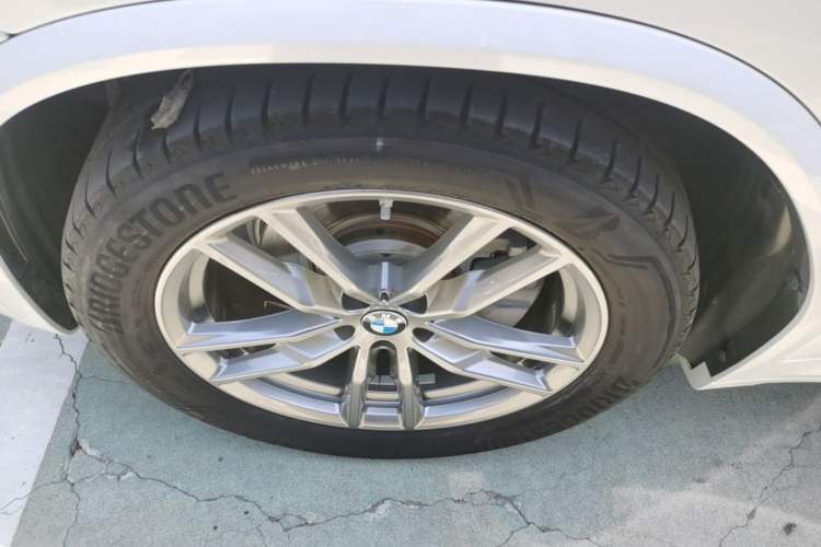 Used BMW X3 2019 xDrive28i M Sport Package Left Front Wheel Hub
