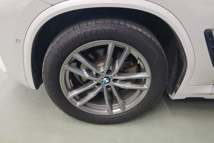 Used BMW X3 2019 xDrive28i M Sport Package Left Front Wheel Hub