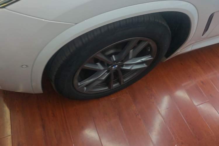 Used BMW X3 2019 xDrive28i M Sport Package Left Front Wheel Hub