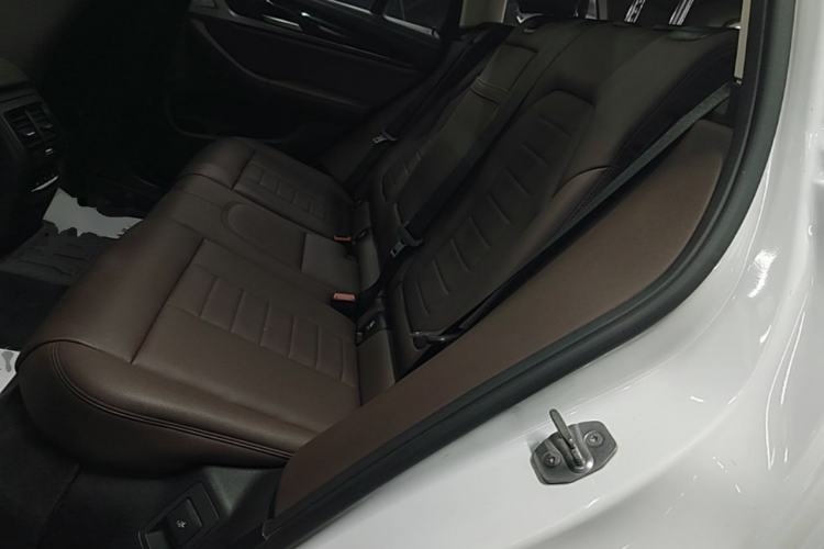 Used BMW X3 2019 xDrive25i Luxury Package Left Rear Seat